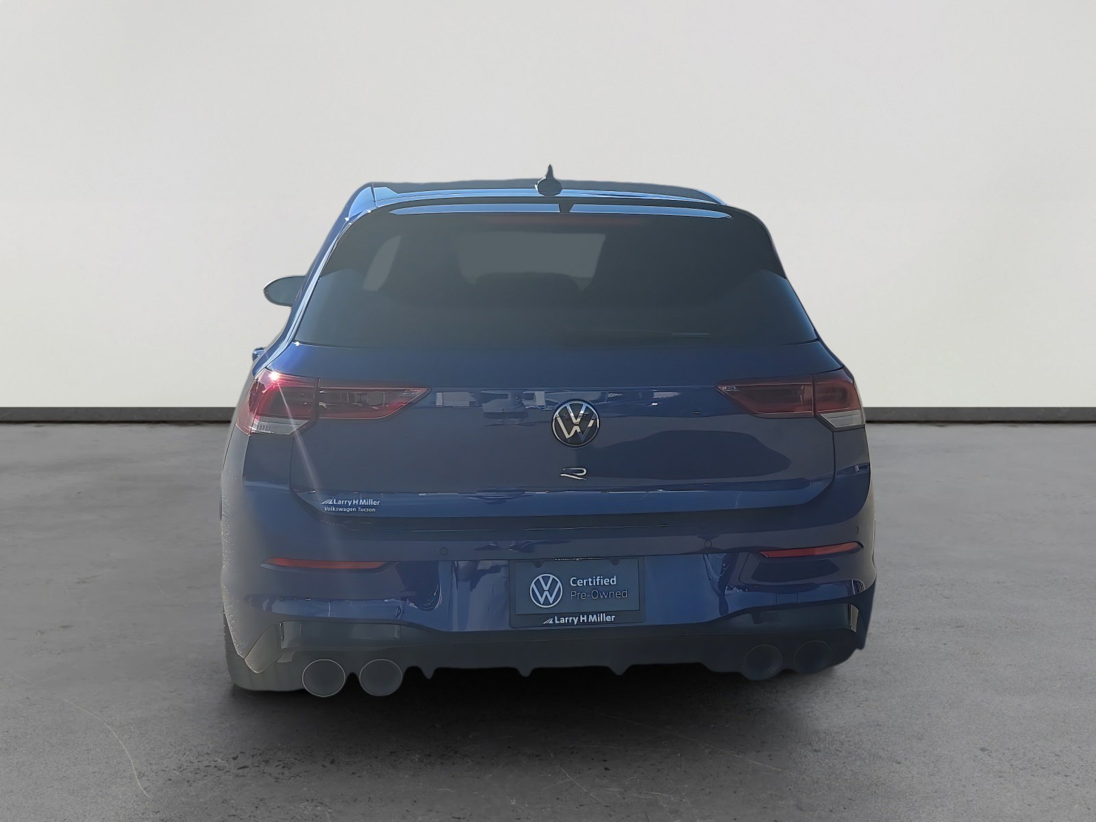 Certified 2025 Volkswagen Golf w/ Euro Style Package image 4