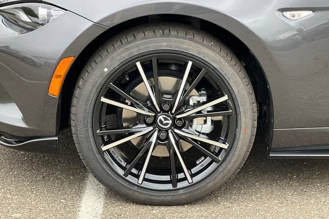 New 2026 MAZDA MX-5 Miata RF Grand Touring w/ Appearance Package RWD image 31