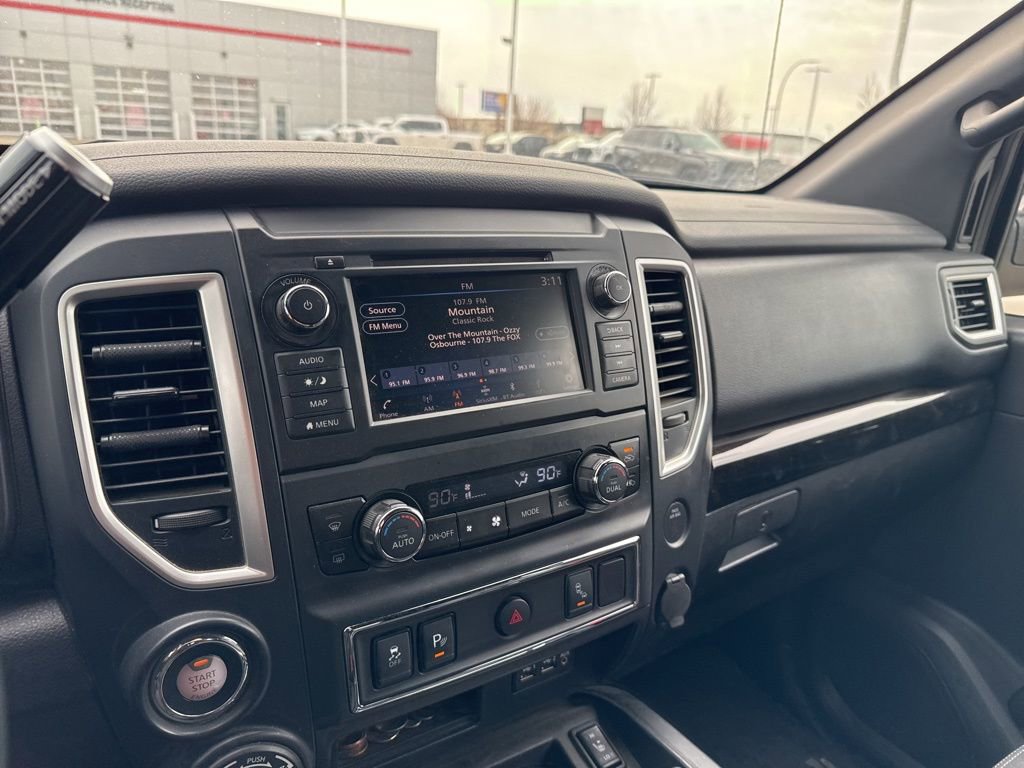 Used 2019 Nissan Titan SV w/ SV Convenience Package image 14