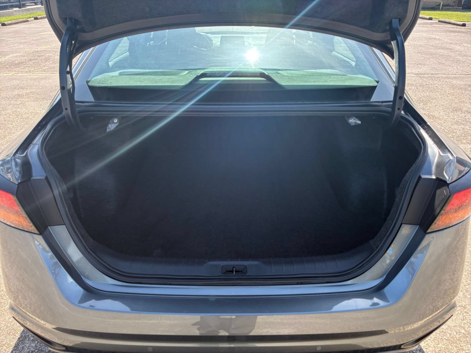Used 2026 Nissan Altima 2.5 SV FWD image 30