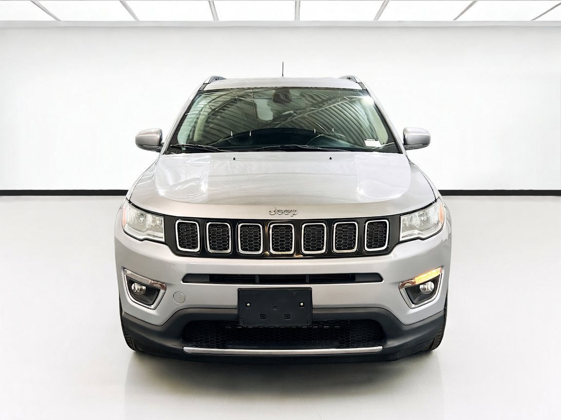 Used 2019 Jeep Compass Limited FWD image 2