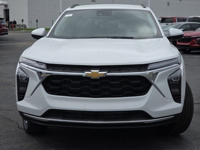 New 2026 Chevrolet Trax LT w/ Driver Confidence Package FWD image 16