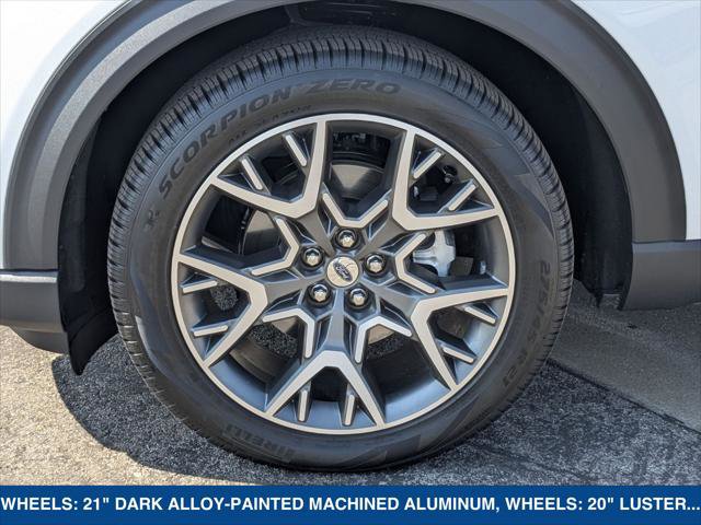 Used 2025 Ford Explorer Platinum w/ Ultimate Package RWD image 9