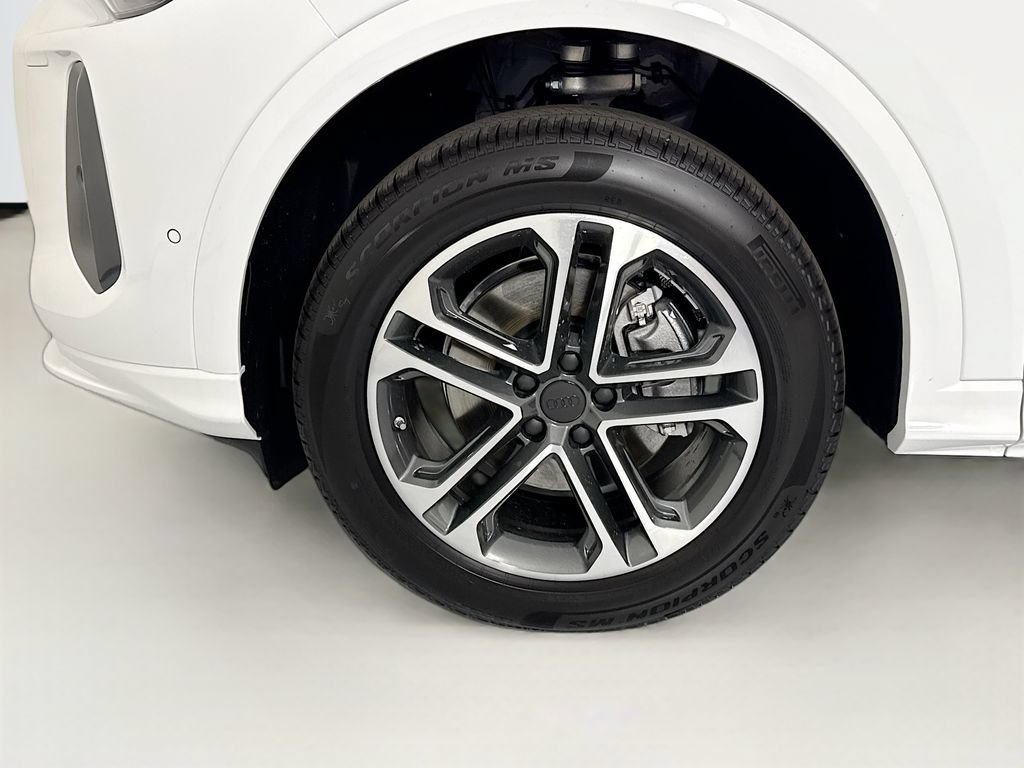 Used 2026 Audi Q5 Premium w/ Convenience Package AWD/4WD image 31
