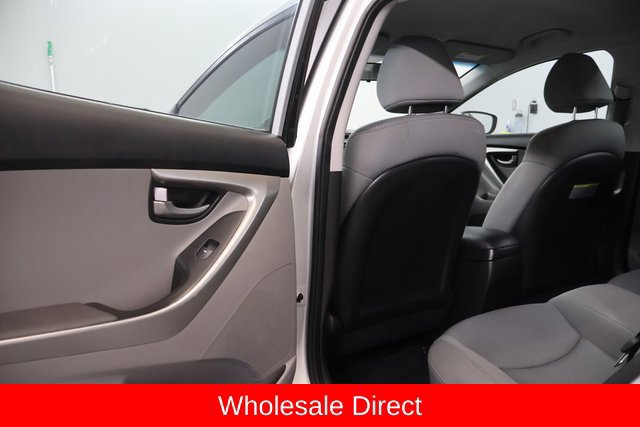 Used 2012 Hyundai Elantra GLS FWD image 24
