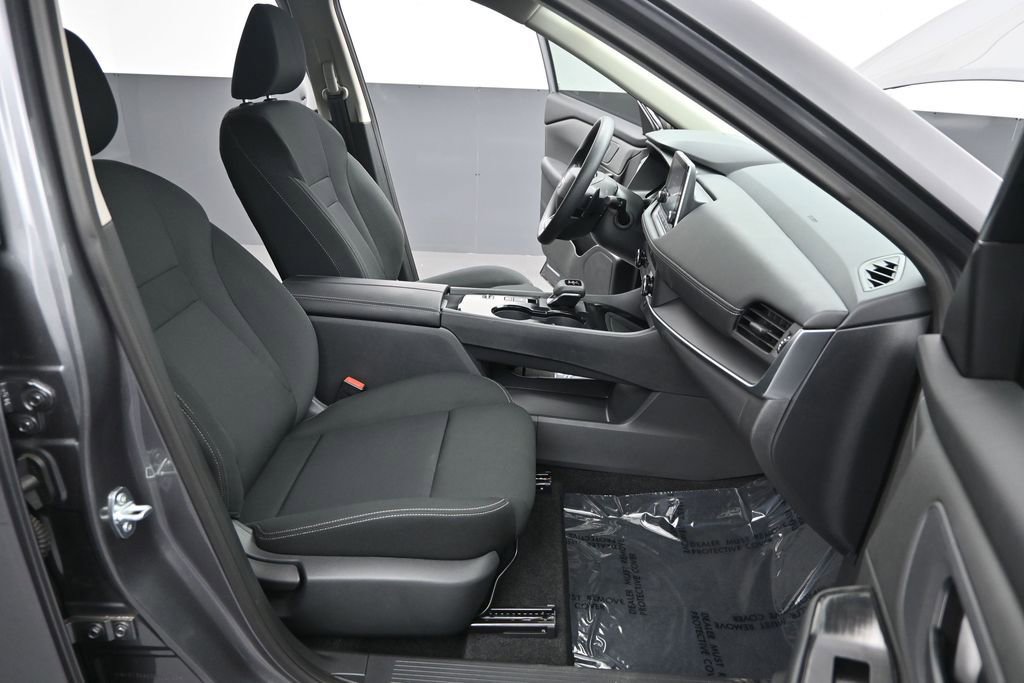 Certified 2026 Nissan Rogue S FWD image 25