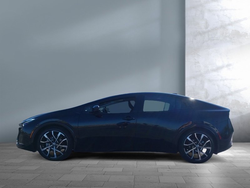 New 2026 Toyota Prius Plug-In Hybrid image 3