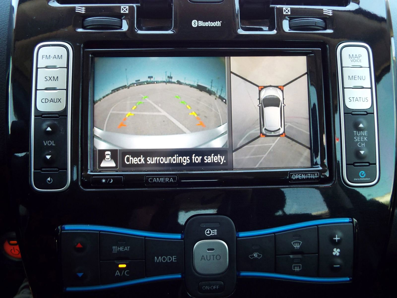 Used 2016 Nissan Leaf SV w/ Premium Package image 34