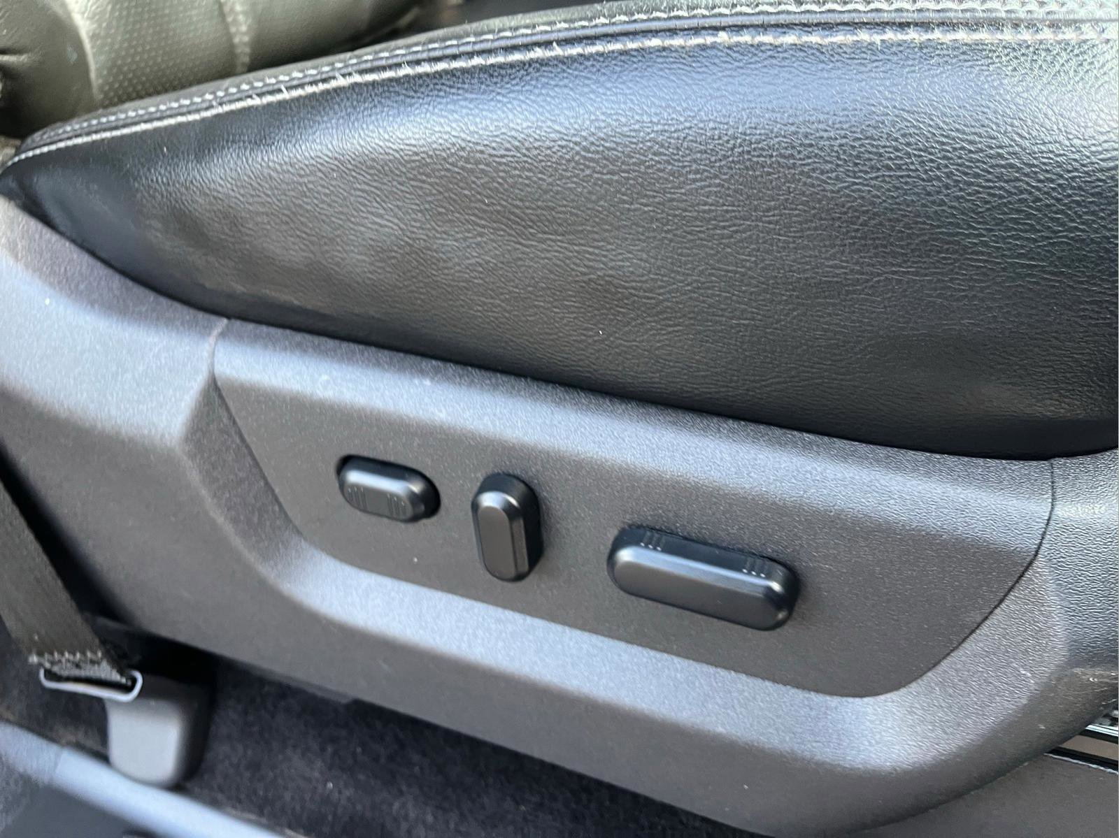 Used 2013 Ford F250 Lariat w/ Lariat Ultimate Pkg image 38