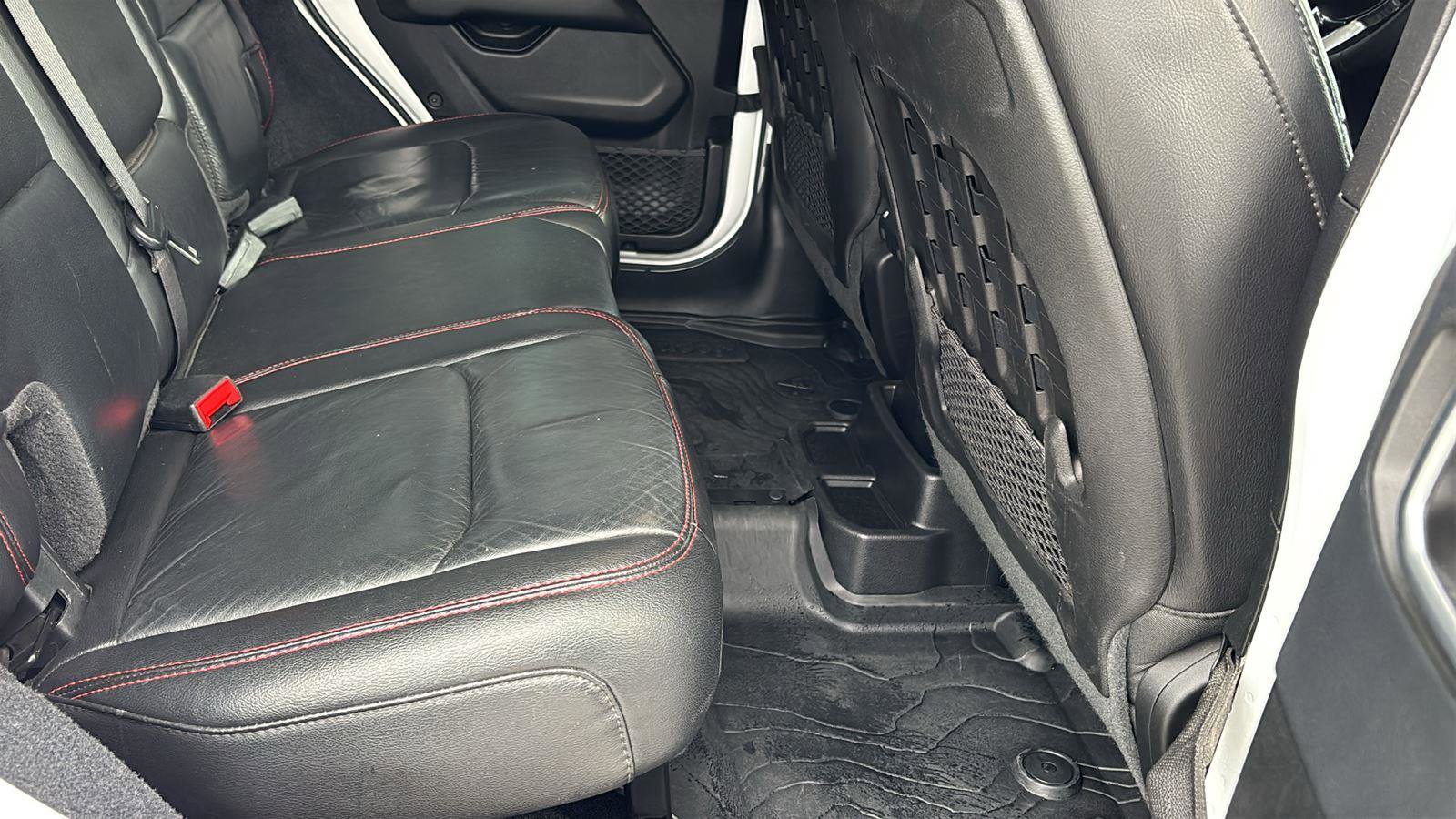 Used 2019 Jeep Wrangler Unlimited Rubicon image 18