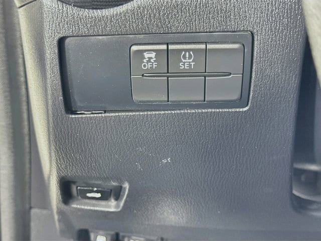 Certified 2017 Toyota Yaris iA FWD image 11