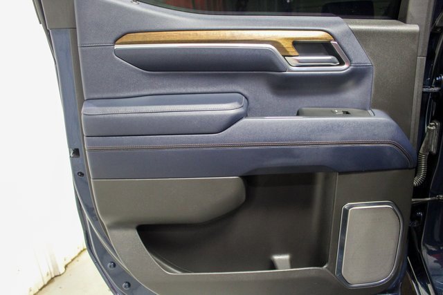 Used 2022 Chevrolet Silverado 1500 High Country w/ Max Trailering Package image 12