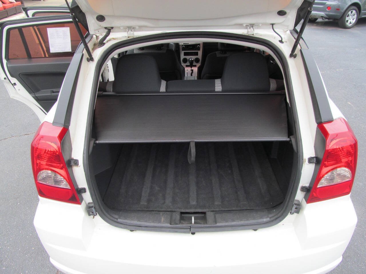 Used 2009 Dodge Caliber SXT FWD image 18