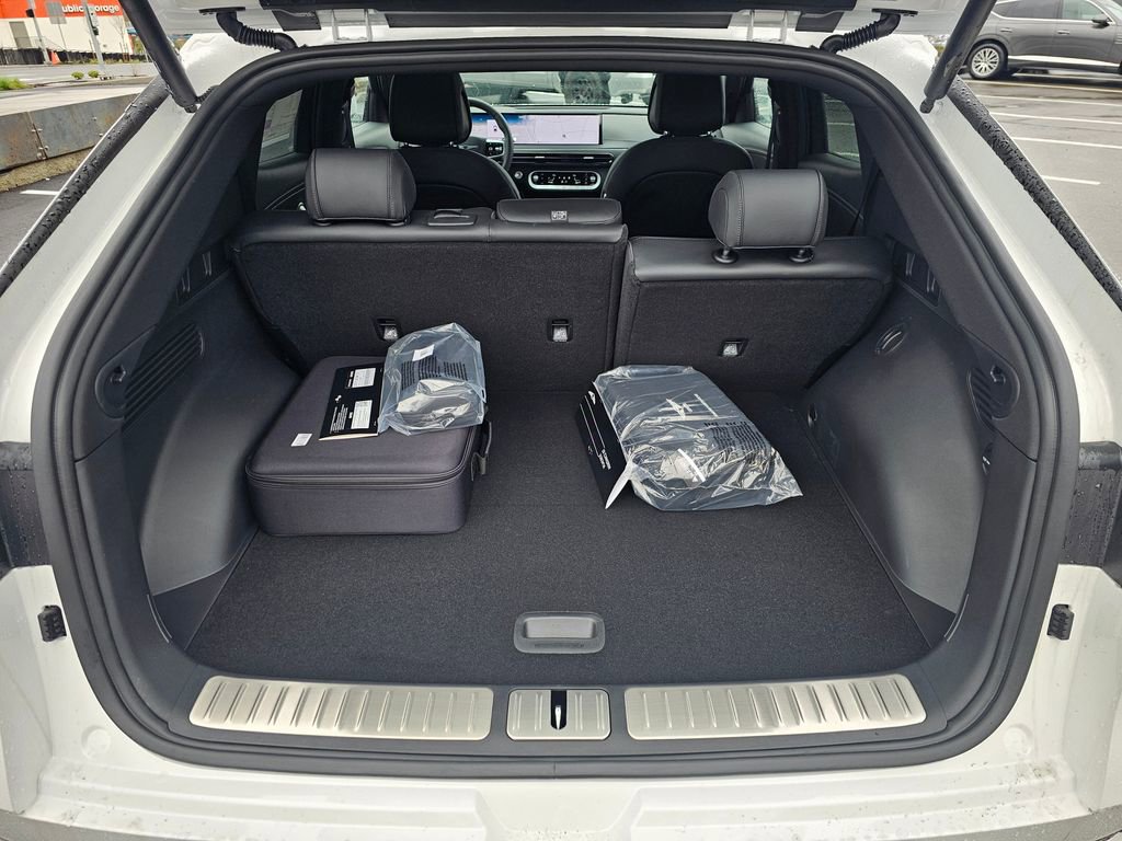 New 2026 Genesis GV60 Advance image 24