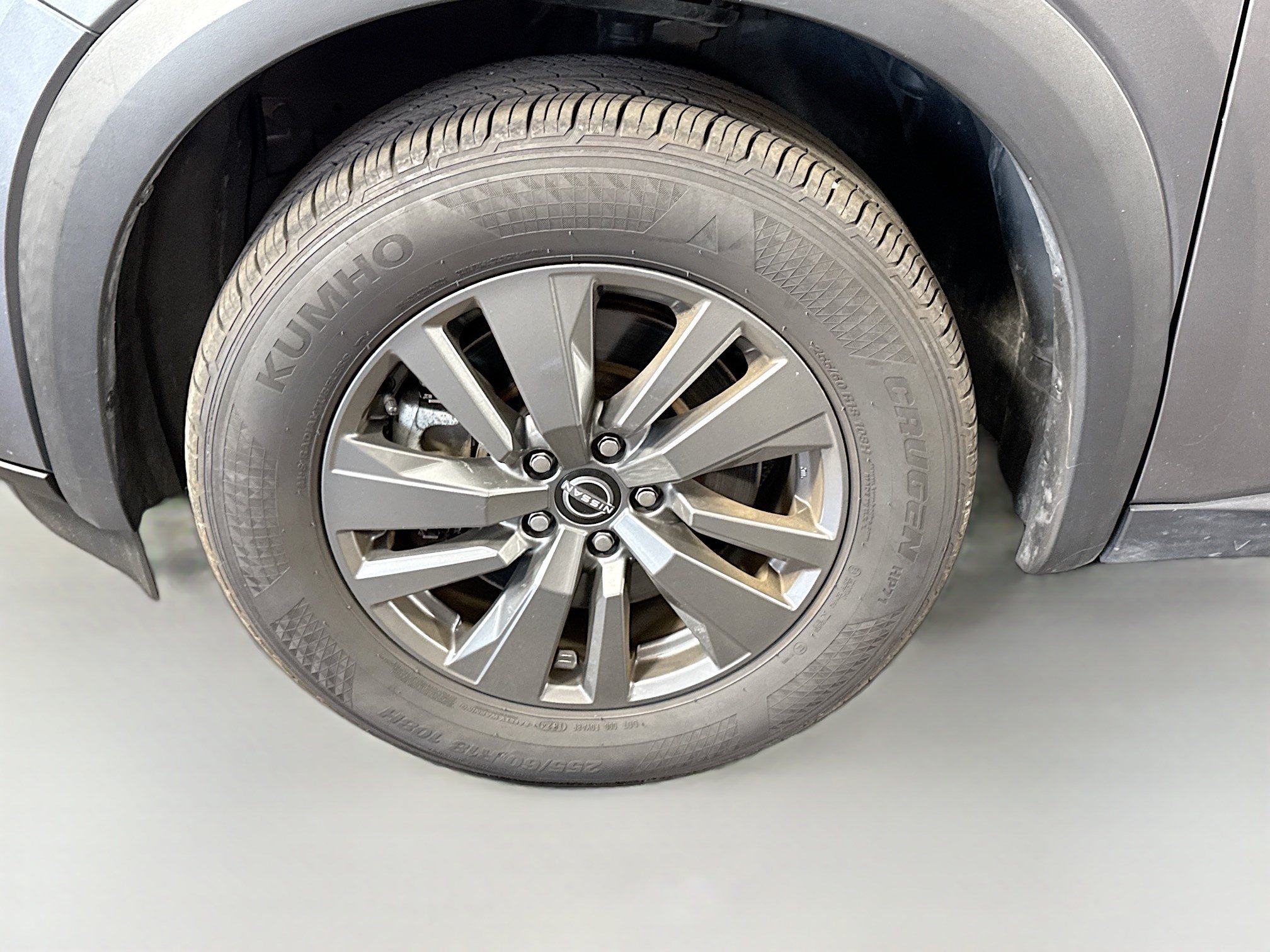 Used 2024 Nissan Pathfinder SV FWD image 38