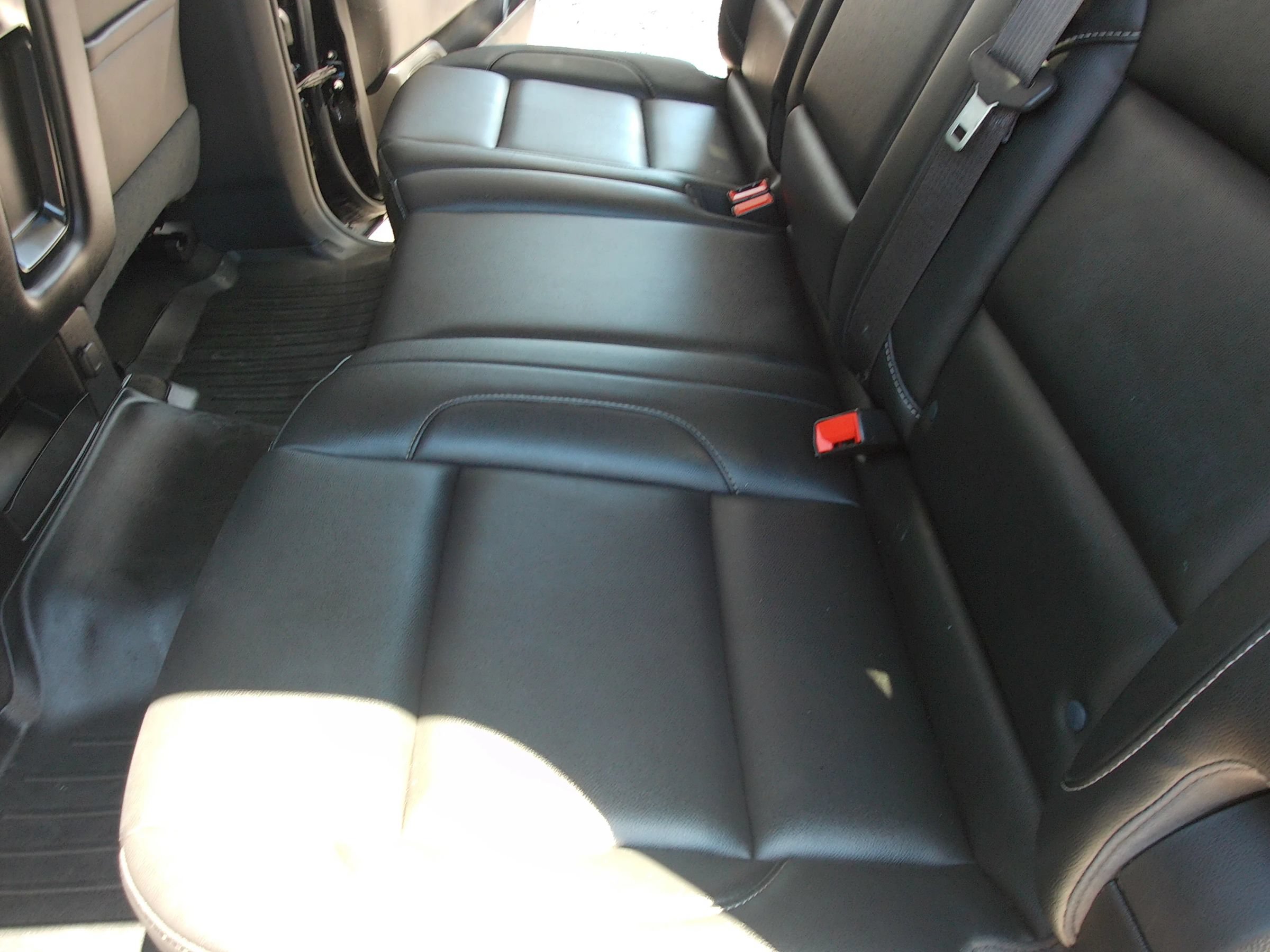 Used 2018 Chevrolet Silverado 1500 LTZ RWD image 27