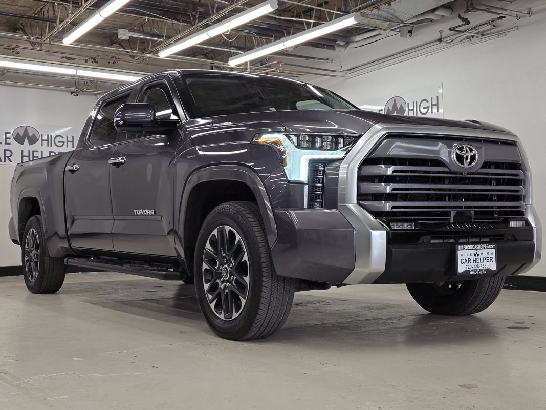 Used 2024 Toyota Tundra Limited AWD/4WD image 16