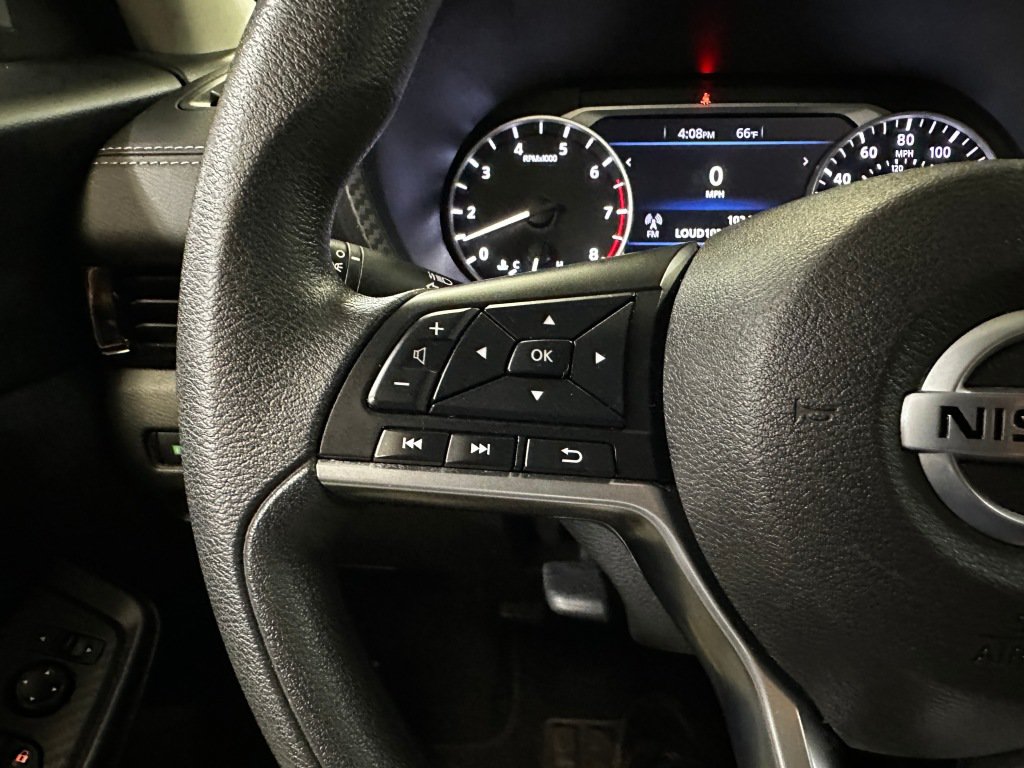 Used 2023 Nissan Sentra SV w/ Lighting Package FWD image 9