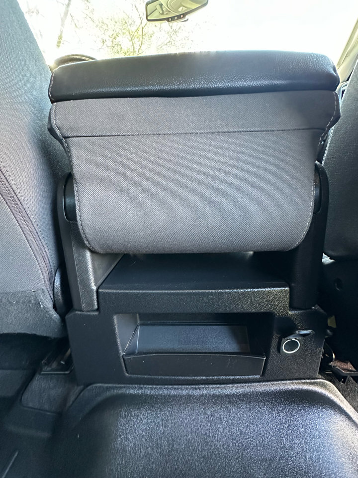Used 2018 Chevrolet Silverado 1500 LT w/ All Star Edition image 41