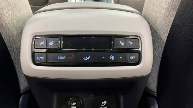 Used 2025 Hyundai Palisade Limited AWD/4WD image 40