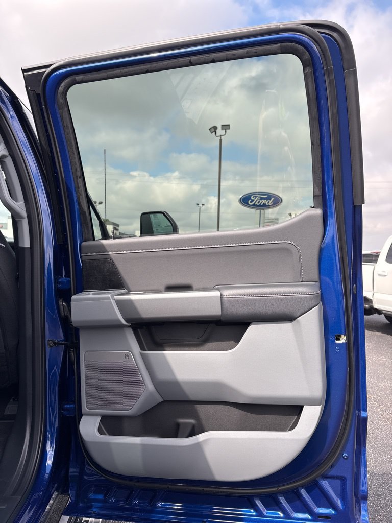 New 2026 Ford F350 XLT w/ XLT Premium Package AWD/4WD image 38