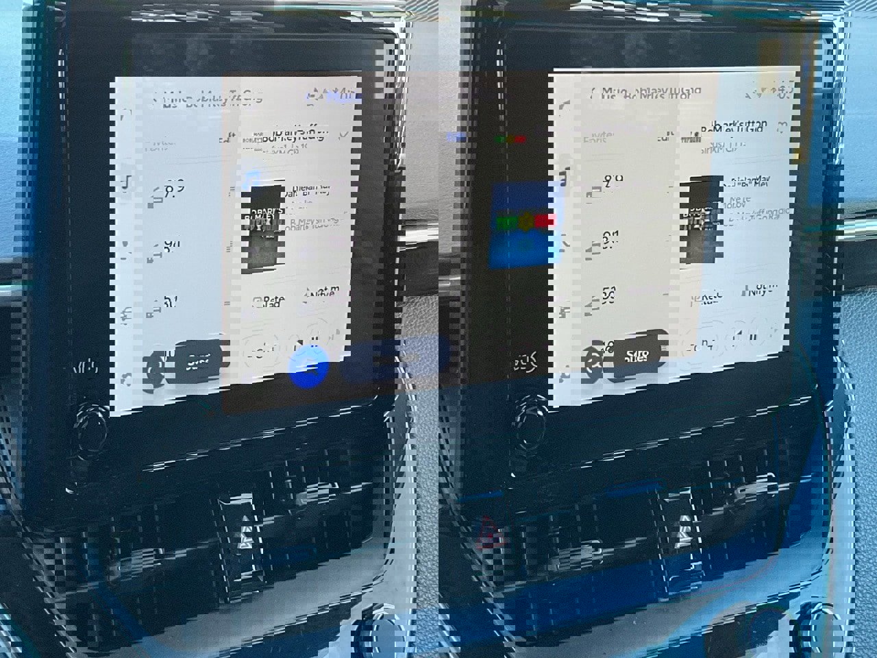 Used 2024 Toyota Corolla LE image 28