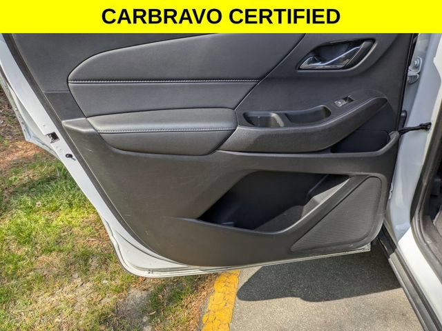 Certified 2023 Chevrolet Traverse LT FWD image 23