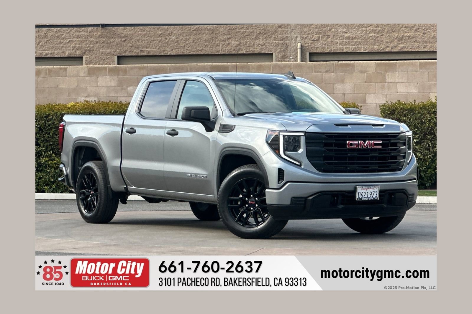 Used 2024 GMC Sierra 1500 Pro w/ Graphite Edition