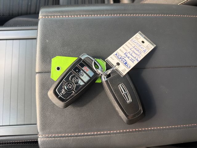 Used 2024 Lincoln Nautilus Reserve w/ Equipment Group 203A AWD/4WD image 35