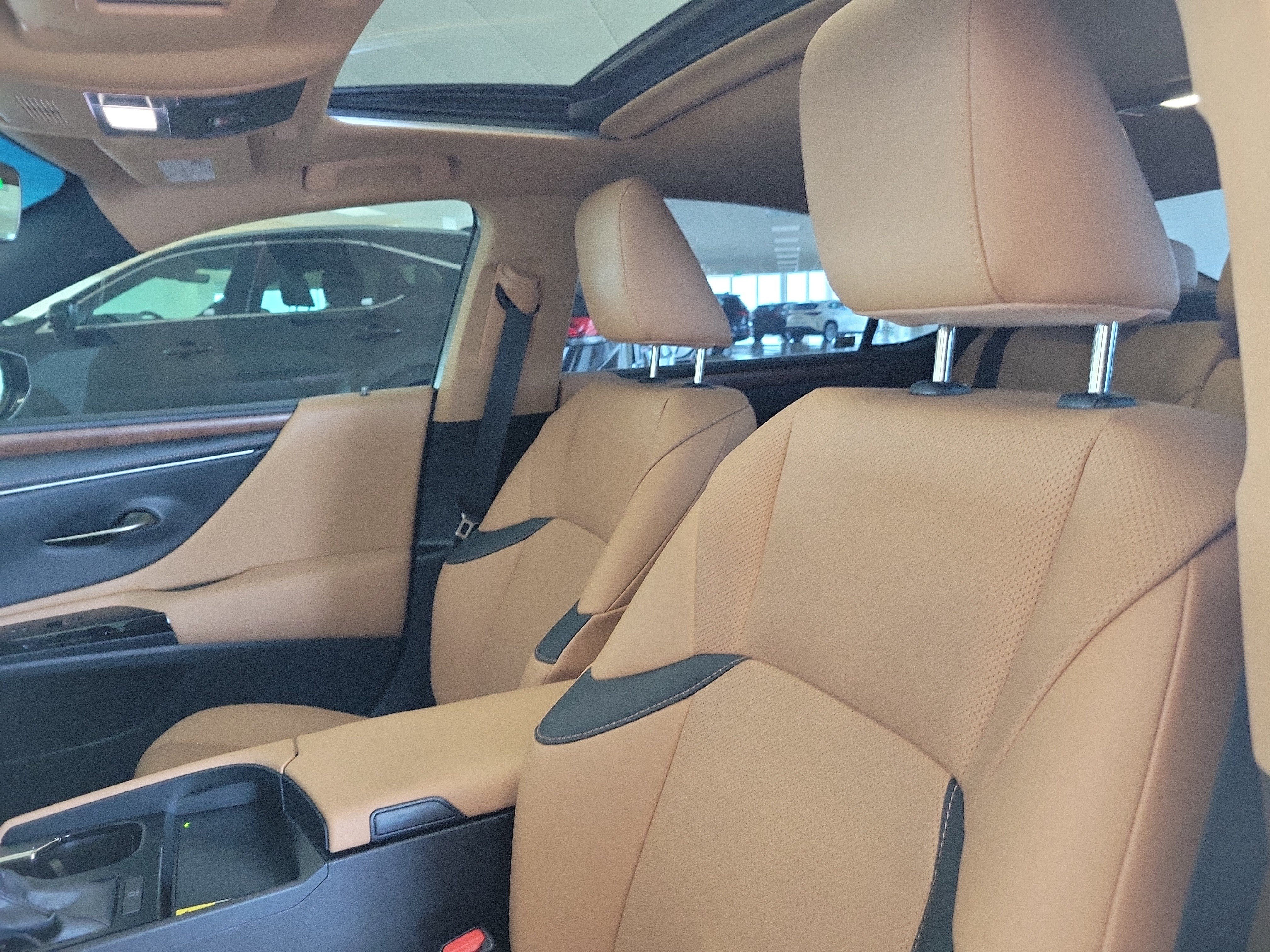 Used 2024 Lexus ES 250 w/ Premium Package AWD/4WD image 23
