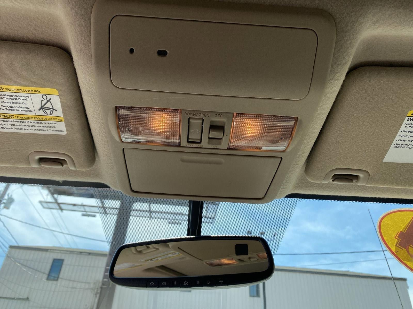 Used 2013 Nissan Frontier SL w/ Moonroof Pkg AWD/4WD image 19