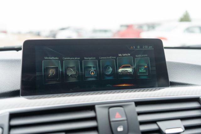 Used 2017 BMW M3 image 23