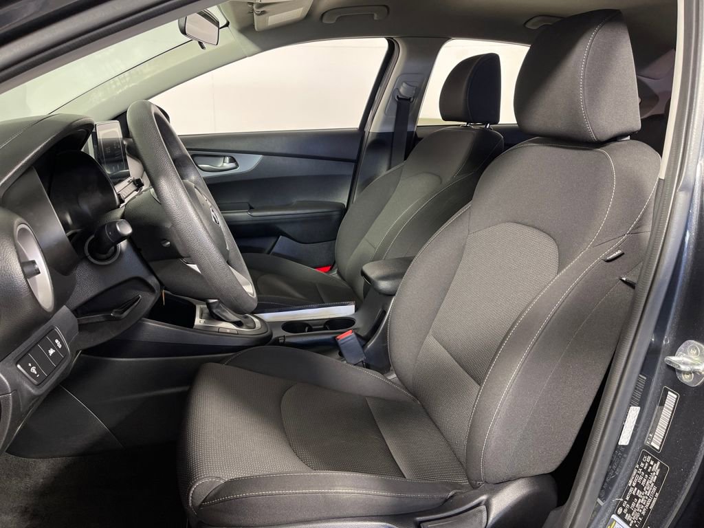 Used 2020 Kia Forte FE image 13