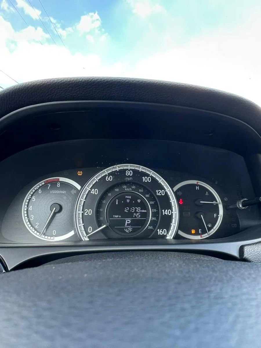 Used 2017 Honda Accord LX image 18