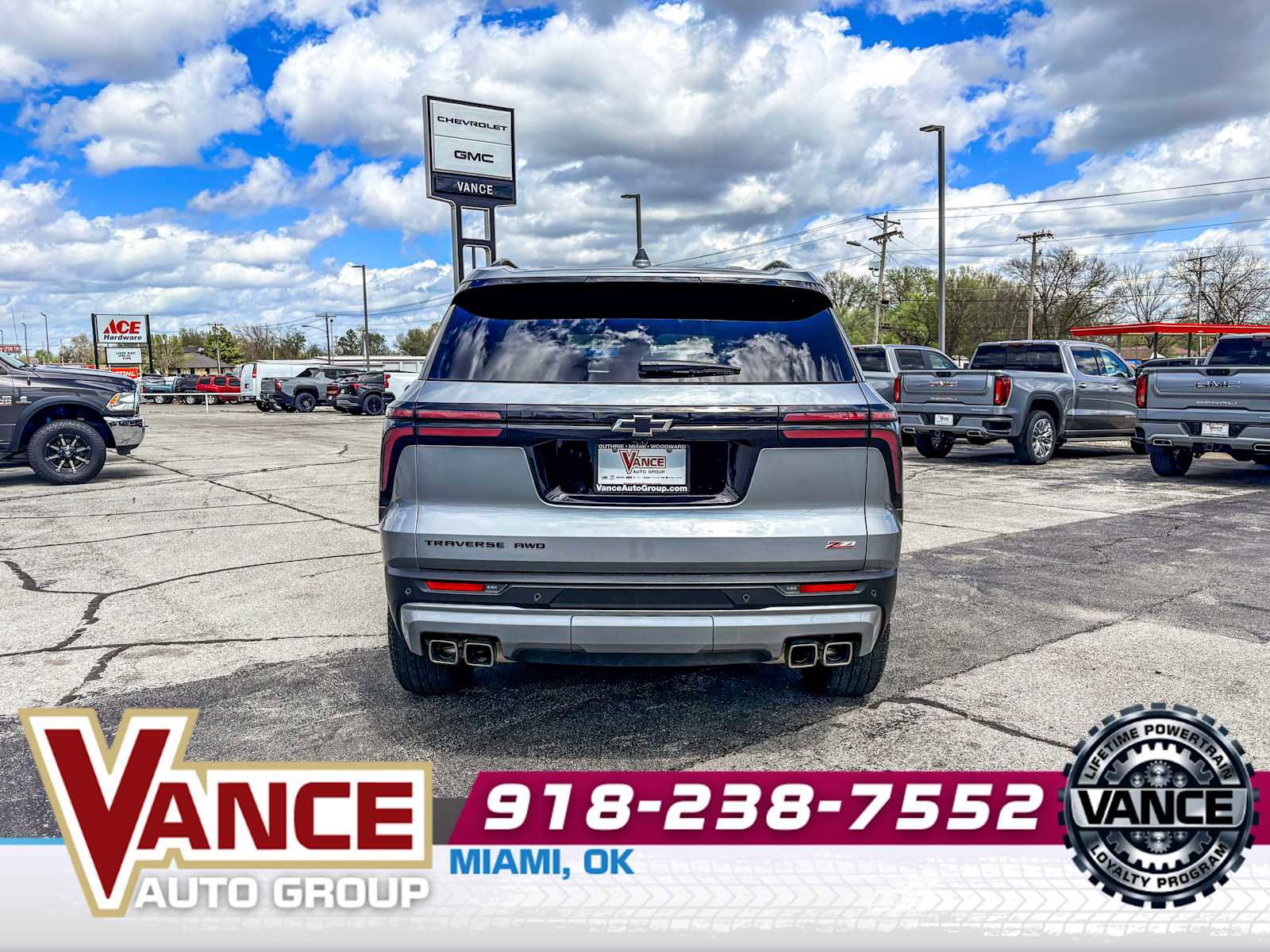 Used 2024 Chevrolet Traverse Z71 w/ LPO, Floor Liner Package image 6