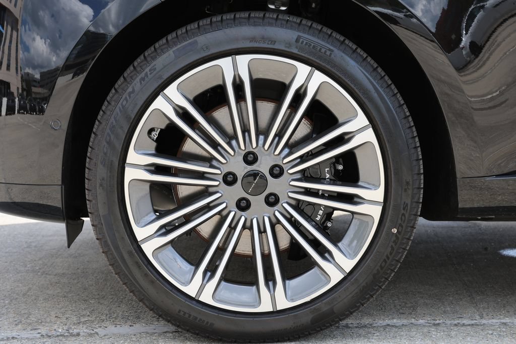 New 2026 Land Rover Range Rover SE AWD/4WD image 7