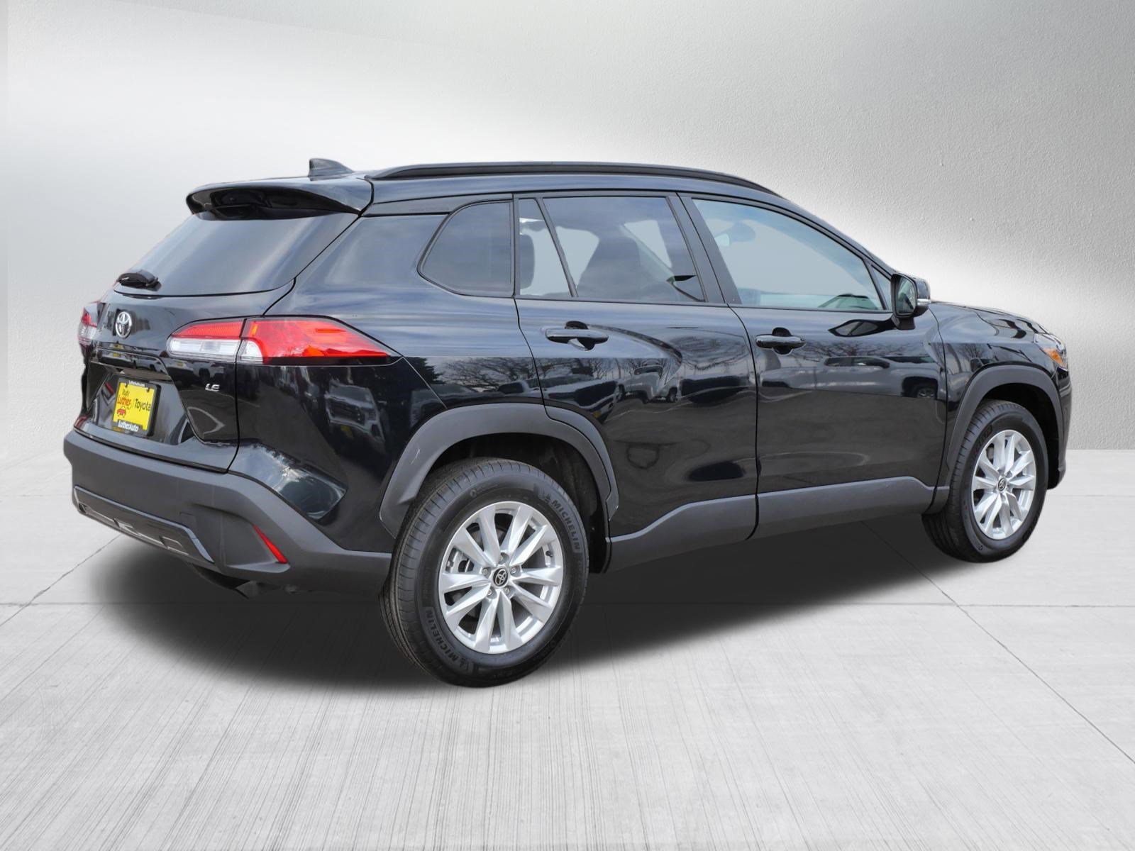 Certified 2025 Toyota Corolla Cross LE image 8