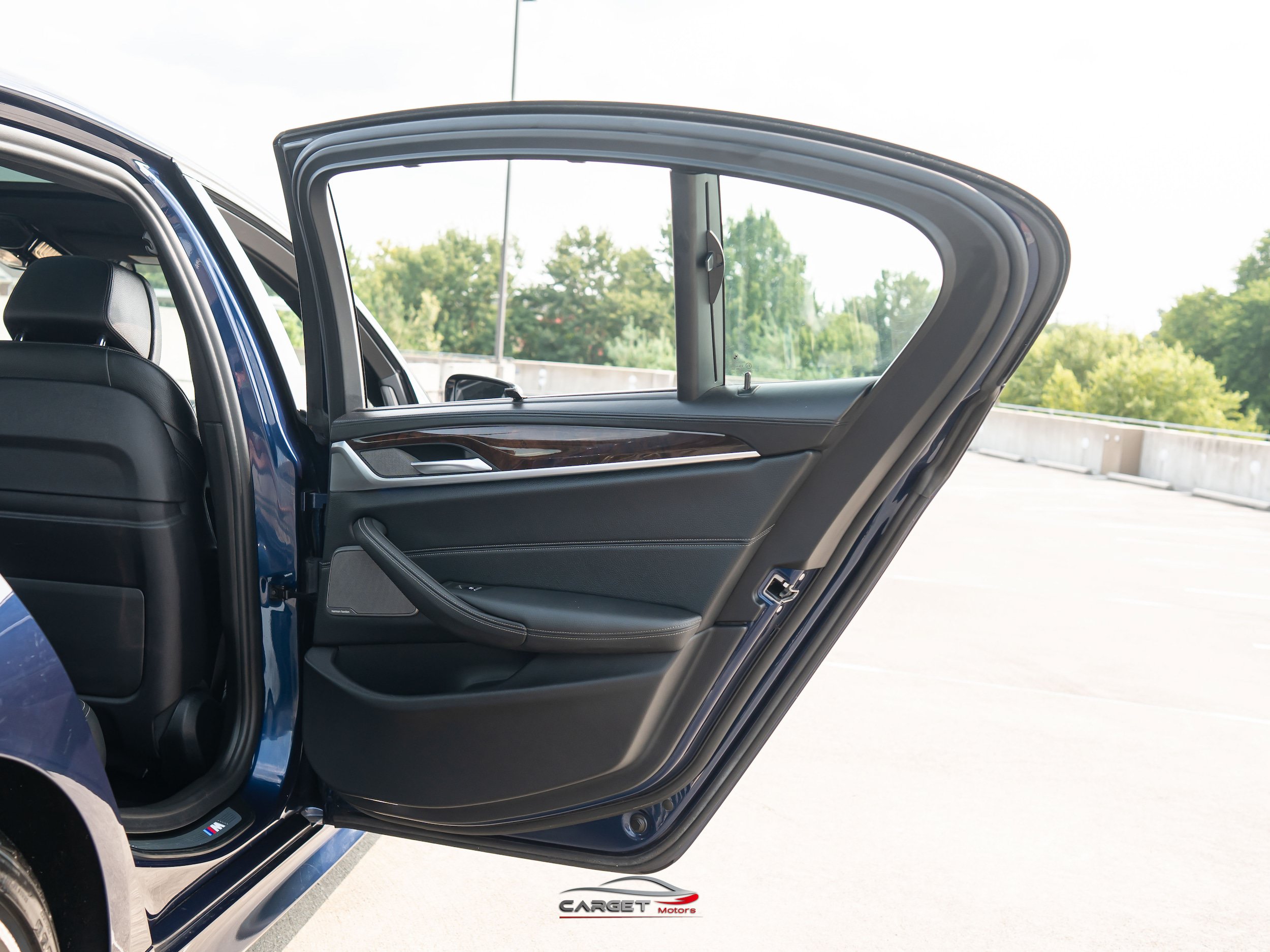 Used 2019 BMW M550i xDrive AWD/4WD image 47