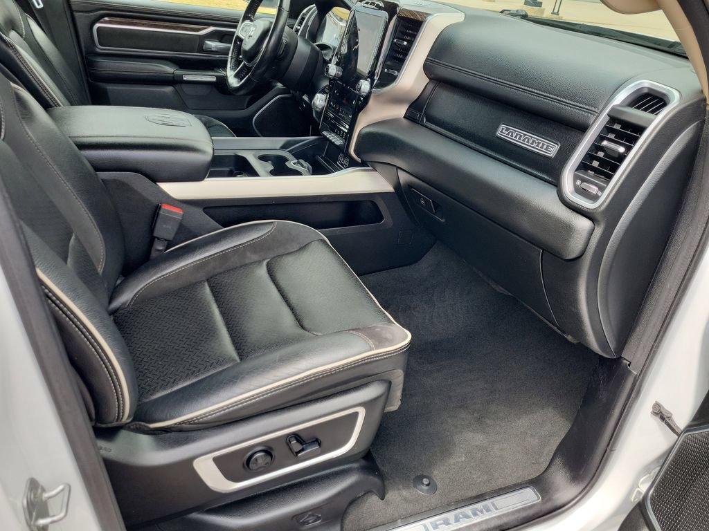 Used 2020 RAM 1500 Laramie AWD/4WD image 15