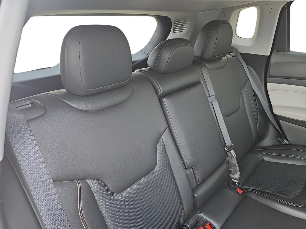 Used 2022 Jeep Compass Limited AWD/4WD image 23
