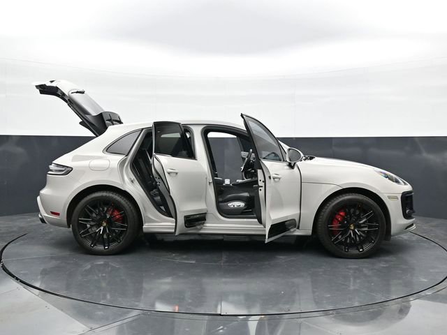 Used 2022 Porsche Macan GTS AWD/4WD image 46