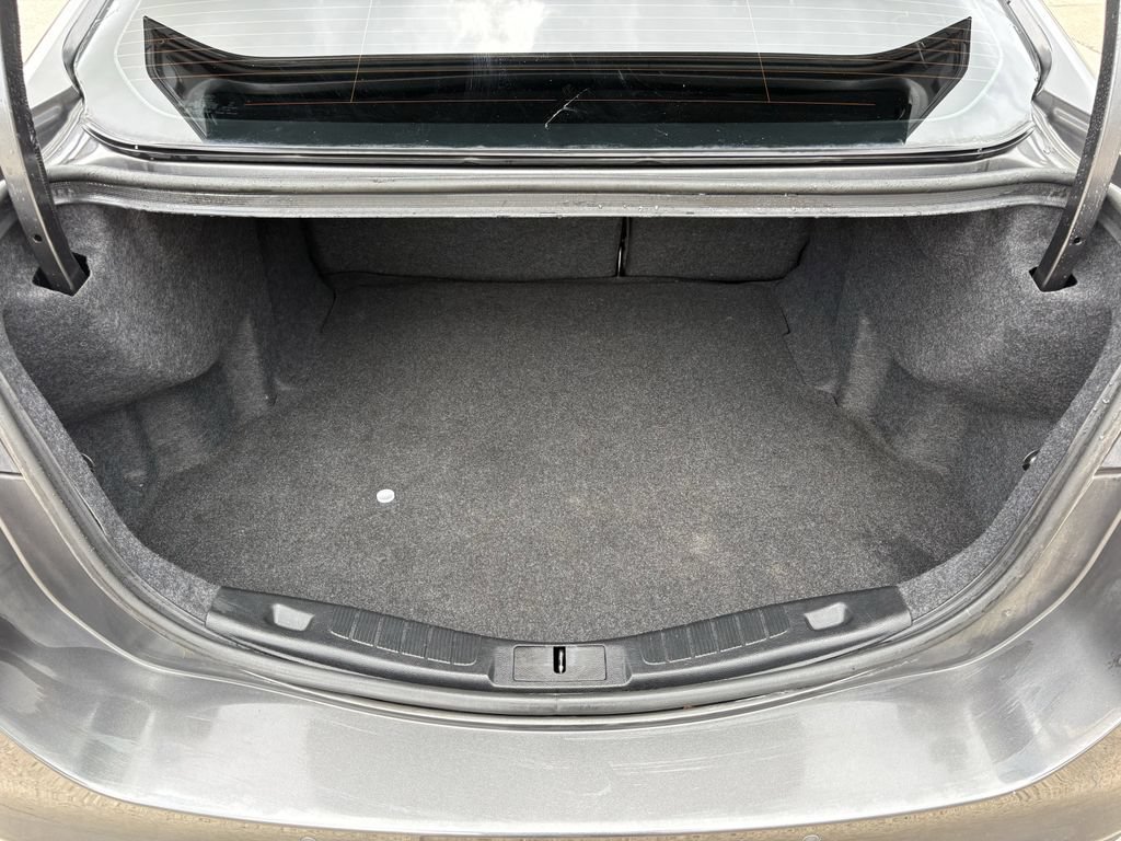 Used 2018 Ford Fusion SE w/ Equipment Group 201A FWD image 26