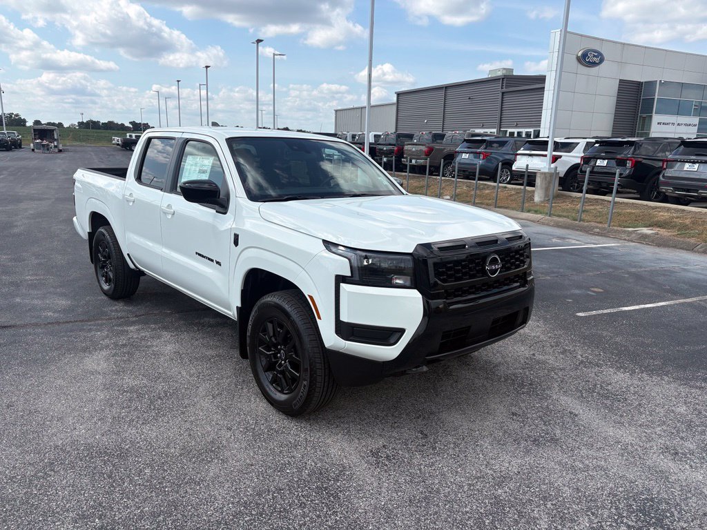 New 2027 Nissan Frontier SV w/ Tow Package AWD/4WD image 2