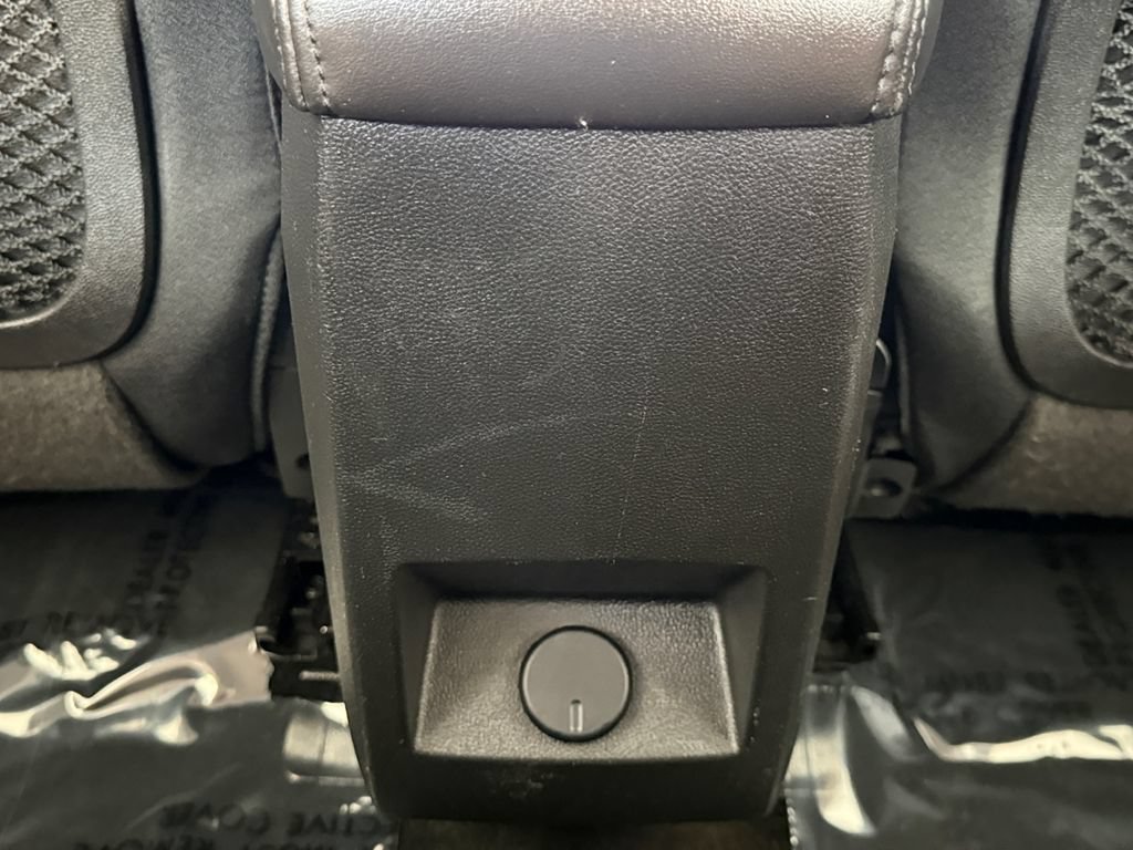 Used 2017 Chevrolet Equinox LS AWD/4WD image 39