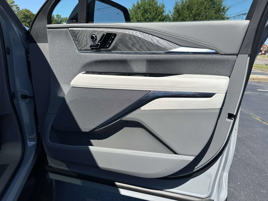 New 2026 Cadillac Escalade IQ Sport 1 AWD/4WD image 8