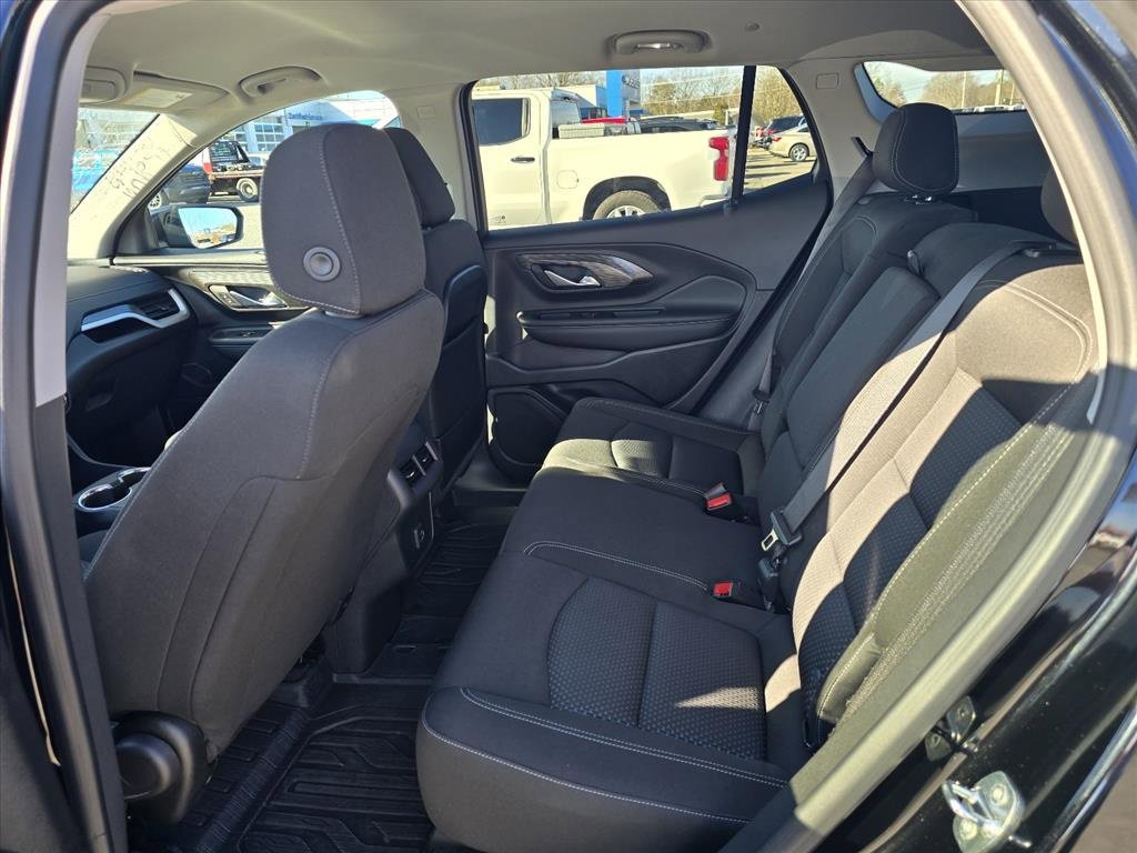 Used 2024 GMC Terrain SLE image 12
