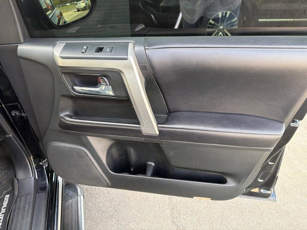 Used 2017 Toyota 4Runner Limited image 37