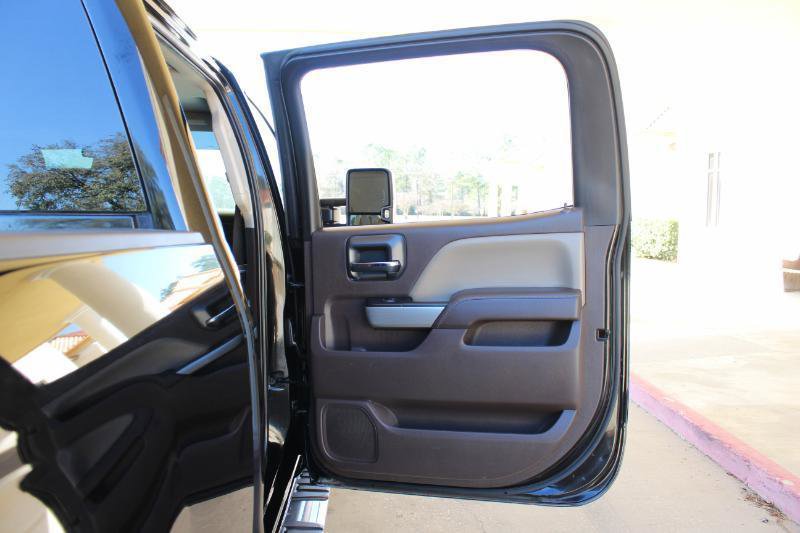 Used 2017 Chevrolet Silverado 2500 LTZ w/ Vortec Plus Package image 30