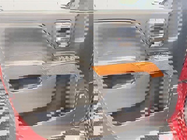 Used 2018 Chevrolet Silverado 1500 High Country image 14