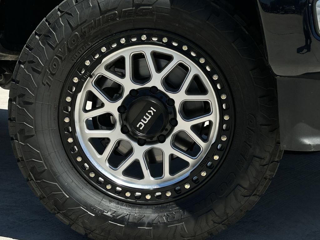 Used 2024 Ford F350 Platinum image 9